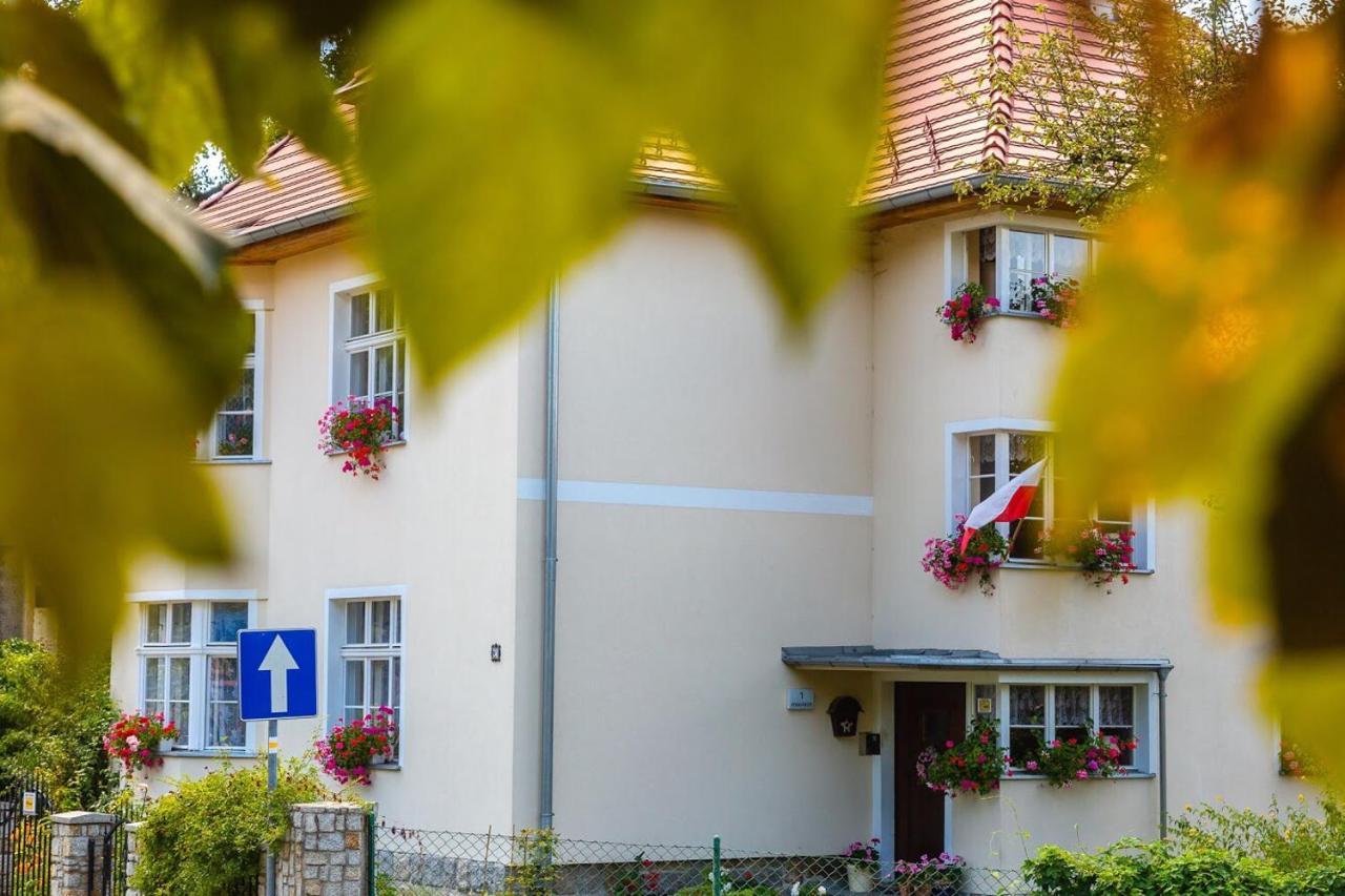 Dom Pod Rybia Skala Apartment Jelenia Gora Bagian luar foto